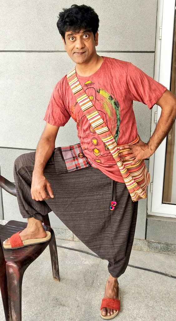 kayaldevaraj's tweet photo. Today (July 17th)
Excellent Comedy Actor @ACTOR_CHAAMS Birthday

#HappyBirthdayChaams 
#HBDChaams #ActorChaams
#ChaamsBirthday https://t.co/abD5WurRkx