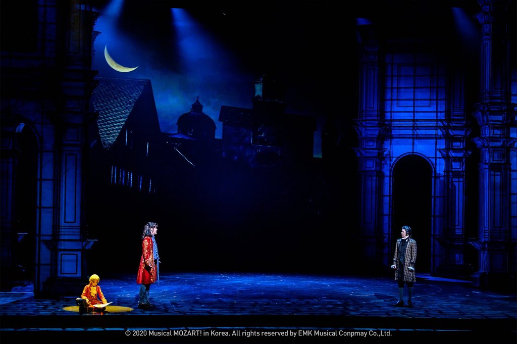 YooSuStorm's tweet photo. [Website] Galería de fotos, que nos muestra escenas del musical de Mozart con Kim Junsu interpretando al genio musical Amadeus Mozart.  

🌐Website: https://t.co/LefDifP0qn

#金俊秀 #XIA #COME_BACK_STAGE #뮤지컬 #MOZART #EMK #씨제스컬쳐 #일상 #한국영상연합 https://t.co/4VhtlXaqU2
