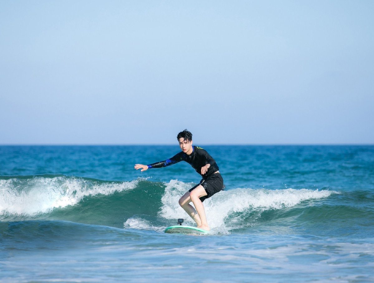 I need to stop... But he’s just so hot when he’s wet 