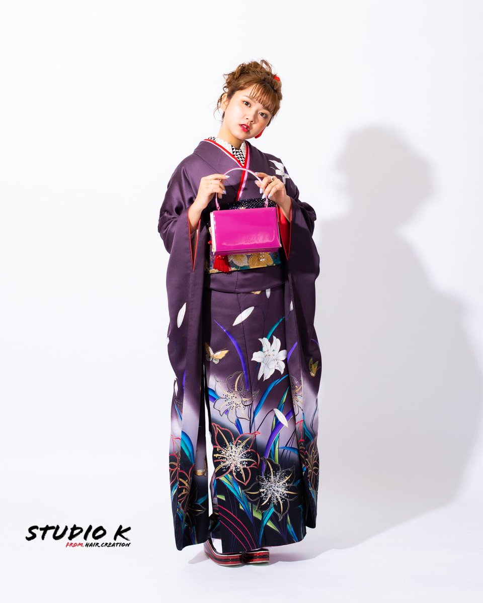 studiok_hc's tweet photo. 【現代レトロ】
STUDIO Kの夏の前撮り🌻
#成人式 #成人式前撮り #振袖 #新作振袖 #ママ振袖 #現代レトロ
https://t.co/40Oof6r9LL https://t.co/23Cv51teLg