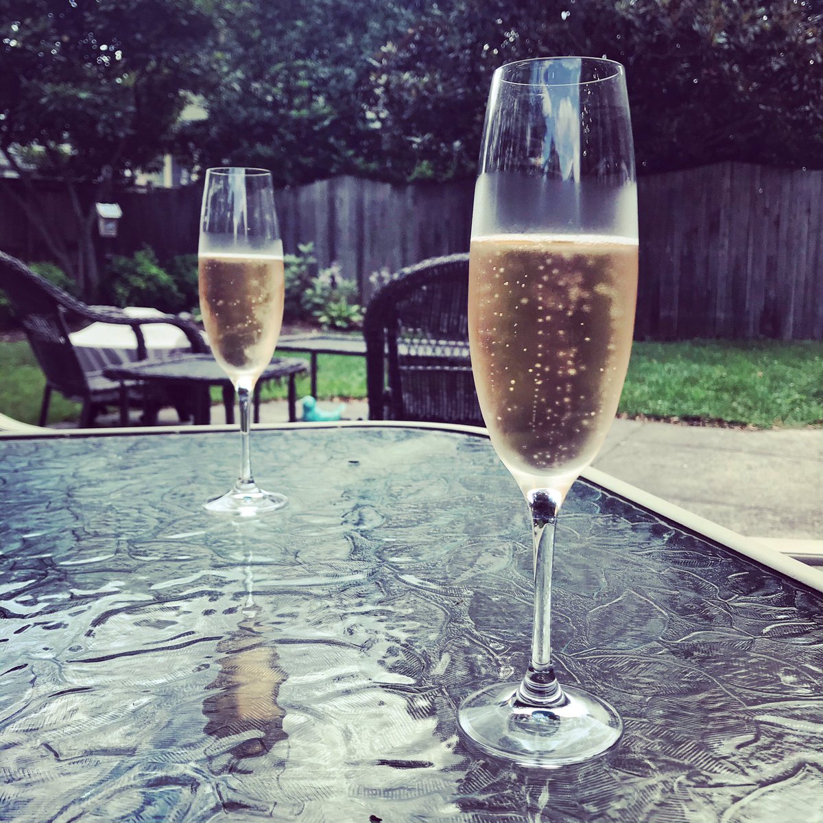 thevinocru's tweet photo. This was afternoon “#coffee” with a good friend/colleague. #SocialDistancing #thevinocru #coffeetalk #wine #winelovers #winetime #wineoclock #ThirstyThursday #fridayeve @rcellars #rcellars #rappahannockcellars #vawine #virginia #winery #virginiawinery #rappahannock https://t.co/SvwShSyirN