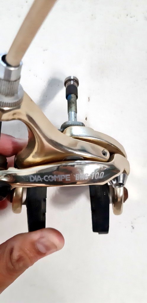 Wibi97302896's tweet photo. U Brake Dia Compe BRS 100 front only (bekas) 
250rb saja
Lokasi klp. Gading jakut 
Minus gak ada pengunci di short lever 
Kirim" insyaallah amanah 
085281428162
#fnfjb https://t.co/eCTnFU6F5z