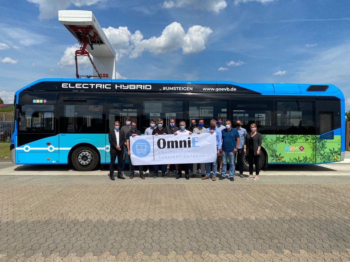 Die OmniE-Projektpartner haben sich nach zahlreichen Online-Meetings vom 13.-14.Juli zum 1.Mal wieder persönlich getroffen. Bei der #GÖVB wurde in Workshops und Arbeitsgruppen an der Entwicklung des Tools für die Umstellung von Busflotten auf elektrischen Antrieb gearbeitet.