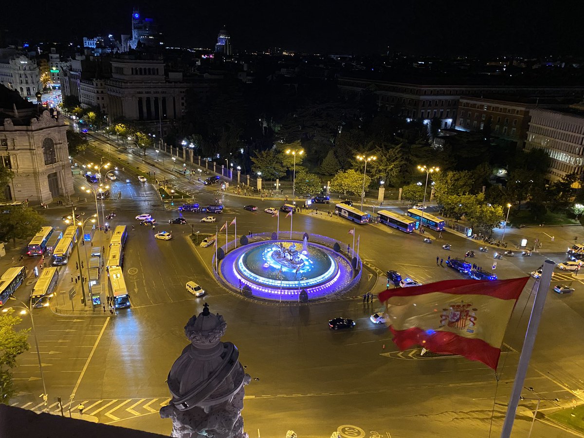 Felicidades a toda la afición del <a href="/realmadrid/">Real Madrid C.F.</a> por el título de #liga y por la responsabilidad que demostraron anoche evitando las aglomeraciones en #Cibeles. ¡Gracias! #coronavirus #COVID19 #Madrid
