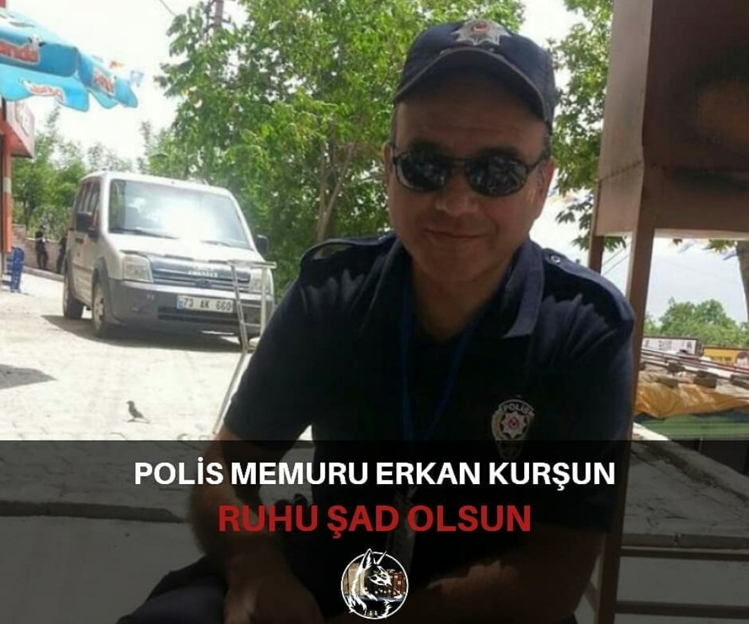 TTAarsiv's tweet photo. 17 TEMMUZ ŞEHİTLERİMİZ
*Er Rıdvan Süren
2010/Diyarbakır
*Polis Memuru Erkan Kurşun
2017/Konya https://t.co/N6nuE2kkDF