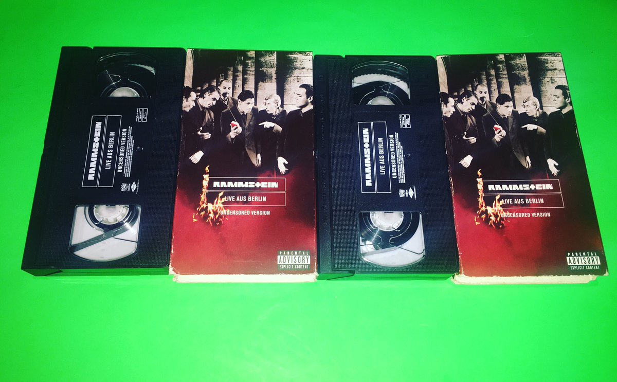 Reise_Rammstein's tweet photo. Rammstein - Live Aus Berlin
VHS uncensored
#christophschneider #flakelorenz #richardzvenkruspe #rammstein #tilllindemann #oliverriedel #rzk #paullanders #rammstein #liveausberlin #nobluray #uncensored #buckdich #vhs #rammsteinvhs #rammsteinliveausberlin #liveausberlinvhs https://t.co/gAGaAZKzTP
