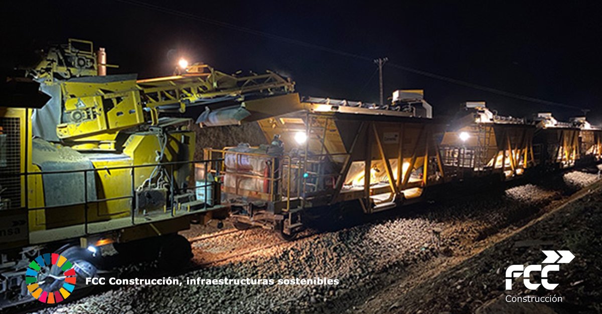 ConstruccionFcc's tweet photo. FCC Construcción y Convensa finalizan las obras de renovación de vía entre Cabeza del Buey y Castuera, englobadas en las actuaciones de mejora de la línea Mérida-Puertollano que #ADIF está realizando en #Badajoz y #CiudadReal
#infraestructuras #convensa
https://t.co/b4J8t3Daft https://t.co/8jAmo5r9OO