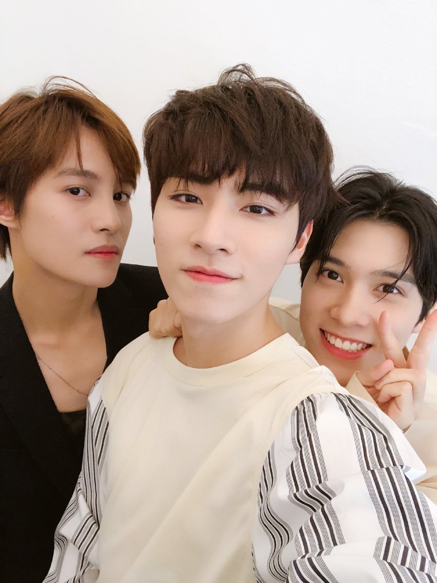 yangyangsource's tweet photo. xiaojun, thank you!
#2YearsWithXiaojun #2YearsWithHendery #2YearsWithYangYang https://t.co/ErQ4BkqDEm