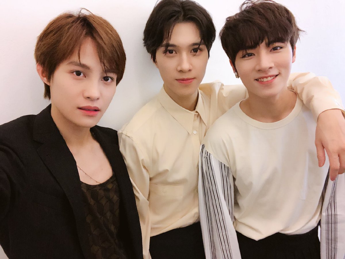 henxia0's tweet photo. #2YearsWithXiaoHenYang
#2YearsWithXiaojun
#2YearsWithHendery
#2YearsWithYangyang https://t.co/vs3OjMfSjl