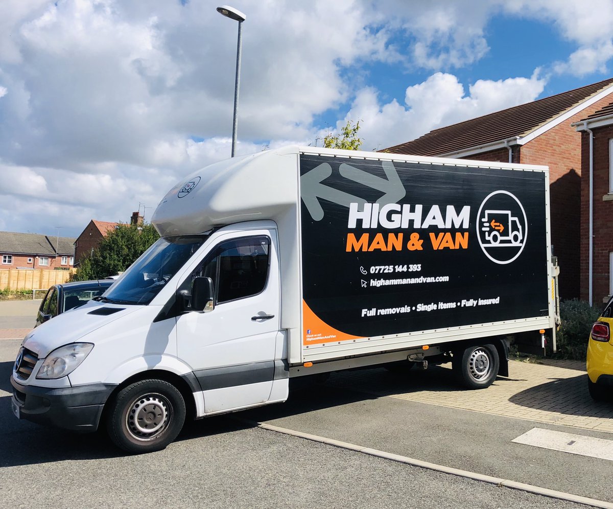 Highammanandvan's tweet photo. ...Moving Day 📆🏘🚛

Hope everybody has a great weekend! 🤘🏻

...We have a very busy couple of days ahead 📦🛋🛣🏠

#highammanandvan #highamferrers #rushden #northamptonshire #manandvan #removals #movinghome #movingoffice  #movingday #fulldiary #bringiton https://t.co/Frdg0aZxFq