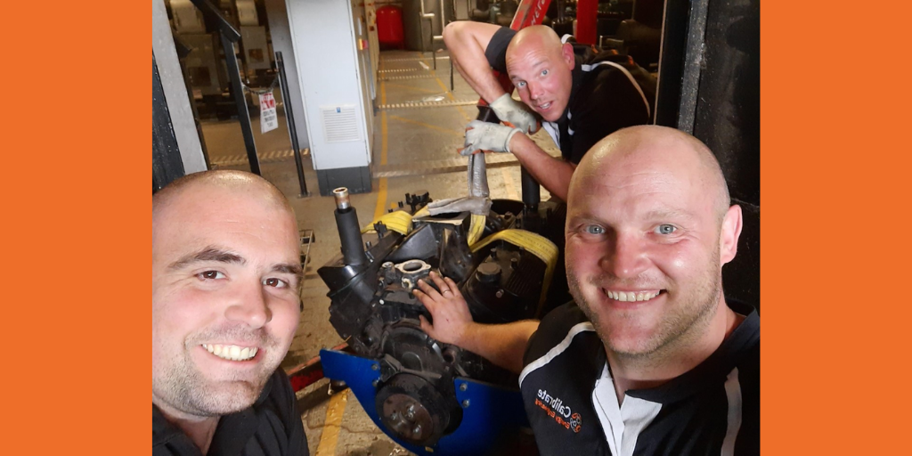 EnergyCalibrate's tweet image. A successful engine change at our sister company SDS.
#GSHP #groundsourceheatpump #calibrateenergy #renewableenergy #calibrateheatpump #northumberland #GSHPA #SDS