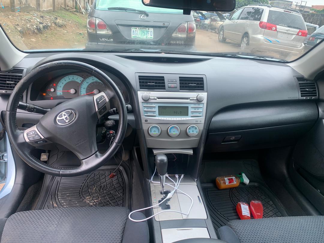 SOGautos1's tweet photo. Registered, neatly used Toyota Camry SE ❗

Original duty paid ✅

💰: ₦2,200,000 fixed

📍: Lagos 

#SOG #COVID19 #WizkidAt30 #Smile #Nigeria #UnaDeyMad https://t.co/lduAvgk8cH