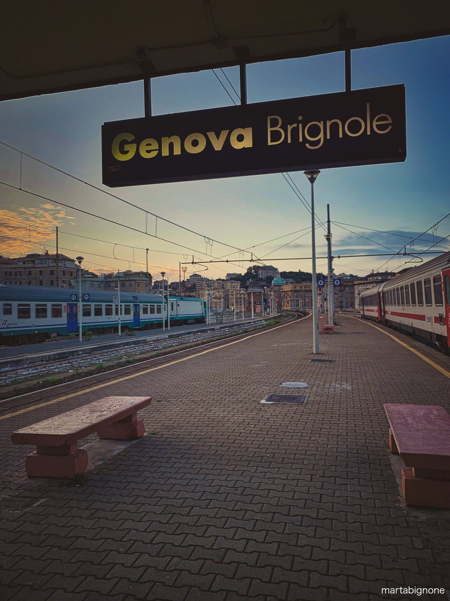 #stazionebrignole #genova #smartphotography