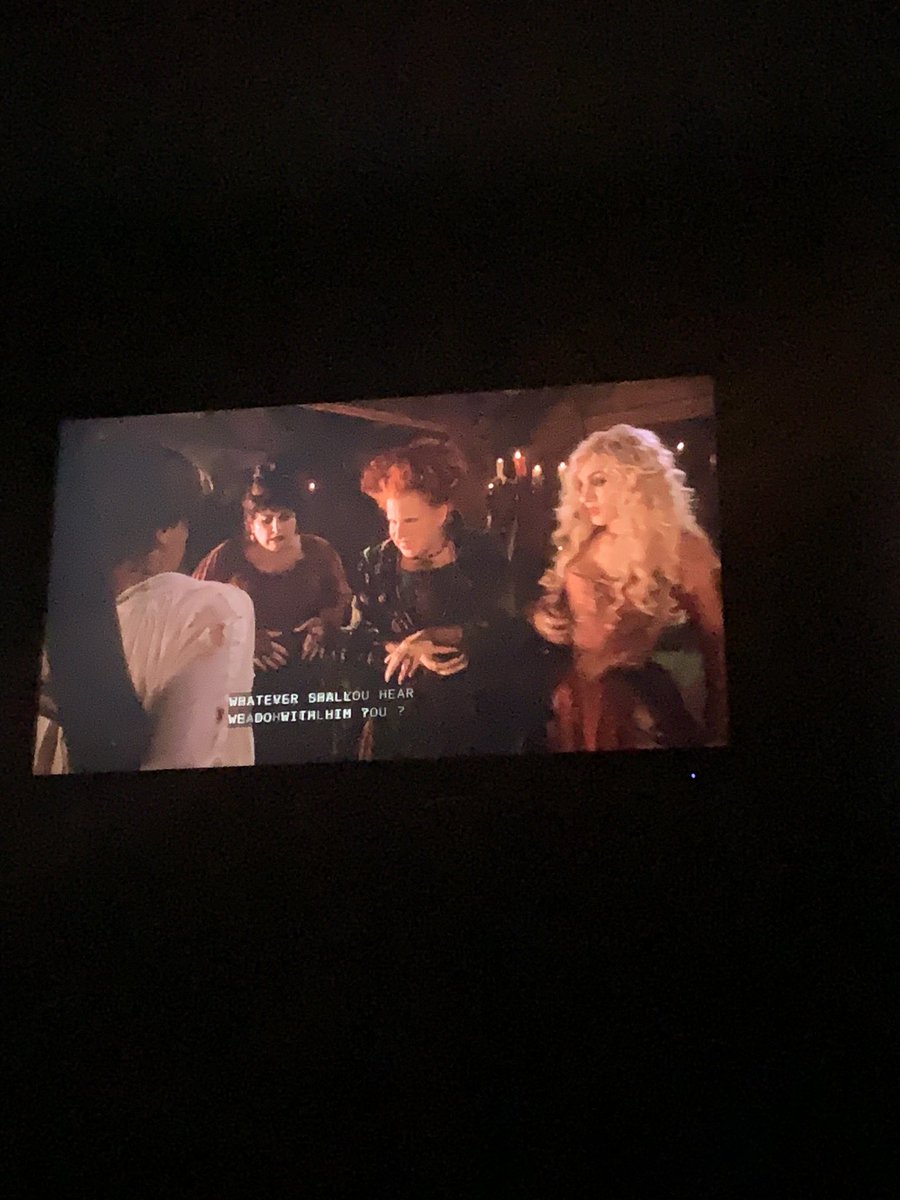 Lil_Larso's tweet photo. Happy anniversary to HocusPocus! 27yrs later and still loving it! #goodnight @DevonESawa & @joshgroban #hocuspocusday https://t.co/UyjQCy4Se0