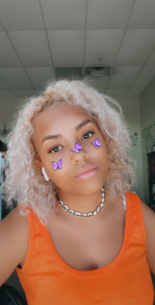 libcrossing21's tweet photo. ok face reveal! i’ll prolly on leave this up for a bit 🥺 please be nice 👉🏽👈🏽 https://t.co/Sp67uIjYw6