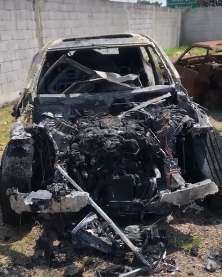 MalagoWagner's tweet photo. My GLC43 AMG SPONTANEOUSLY CAUGHT FIRE IN BRAZIL WITH ME AND MY FAMILY (including my 6 and 7 yo kids). Fortunately we got out quickly.@MercedesBenz in Brazil didn't care to investigate. It was in Oct/19. Now we have another GLC on fire. How do you explain that now @MercedesBenz? https://t.co/orbo8SfdGQ
