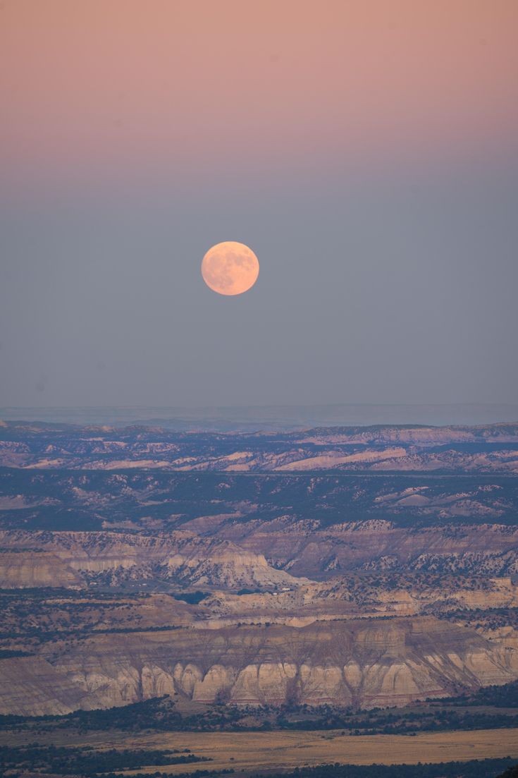 canyon moon, a esa es como que no la veo como color sino como estas fotos, como un cielo o un paisaje