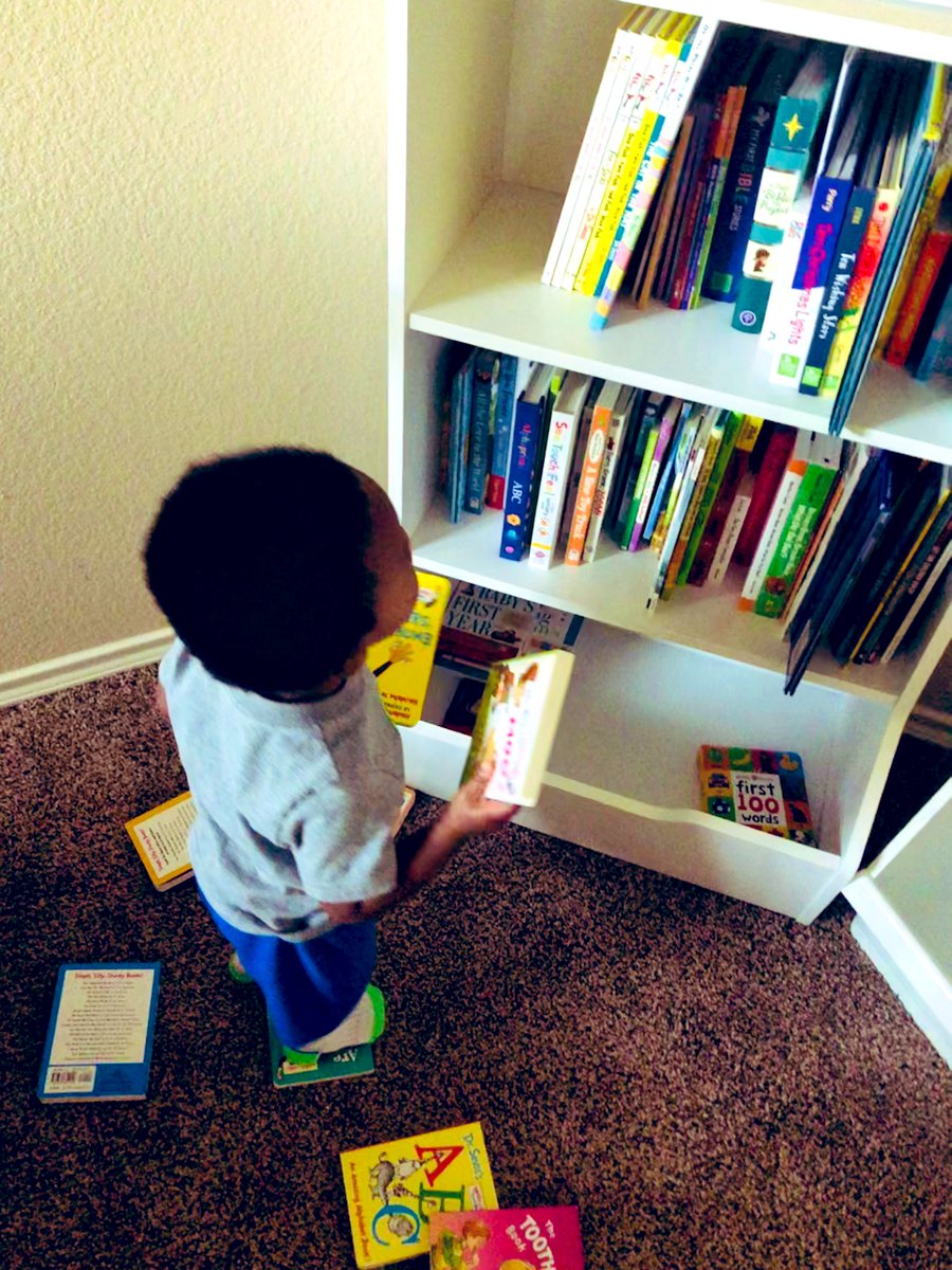 DeeJones1231's tweet photo. Picking out a book for bedtime is quit a task for this little one ๐๐๐ He always has to look through at least 5 different books but I wait patiently๐ฅฐ #ReadingWithKross #BlackBoyJoy #BooksOverToys https://t.co/xwPXDEousg