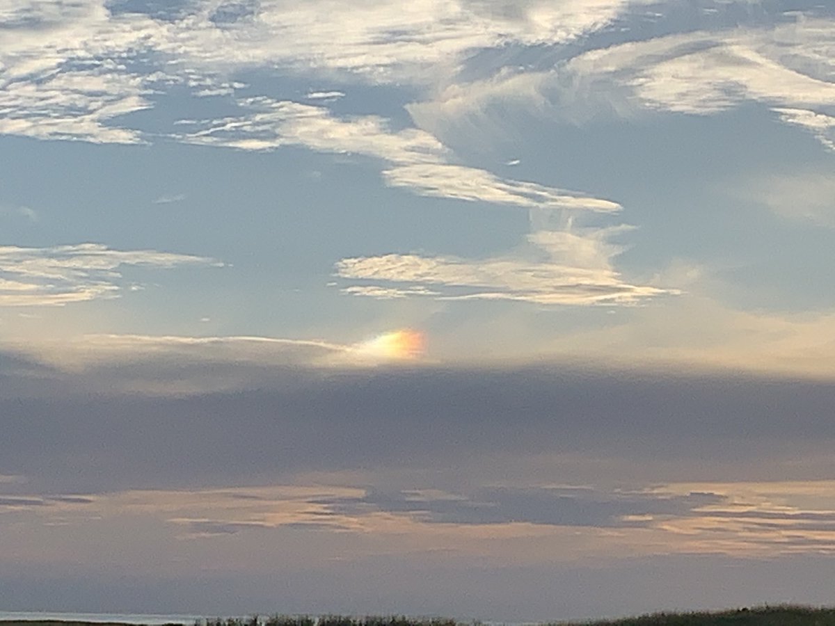 sdoppler2's tweet photo. Racing to the sunset at #RacePointBeach #Provincetown @Eweather13 @petermarteka https://t.co/0MIj8W8bqC