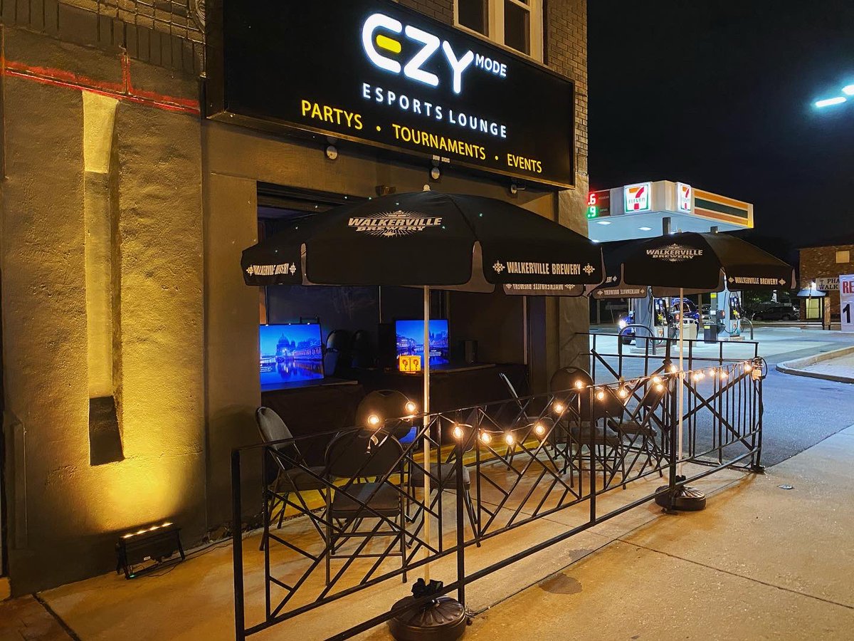 ezymode's tweet photo. Switch it up on the patio this weekend!! Patio is set and ready for you all. Come hang, play some games, and try our new menu. Tables are still available to book! Link in bio ๐ค๐พ
#ezymode #patioseason #nintendoswitch #gaminglounge #supportlocal https://t.co/Coy8BD44tU