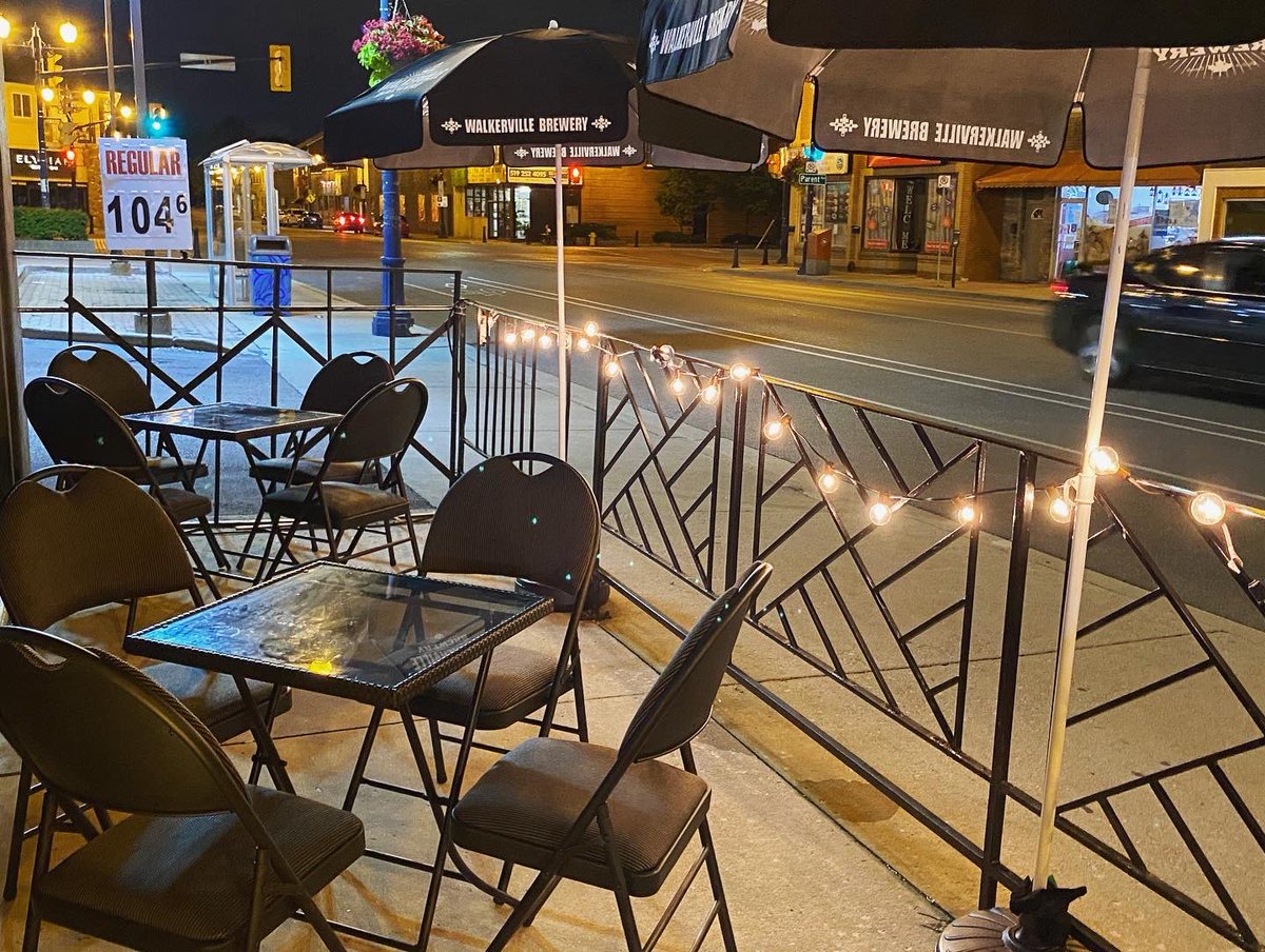 ezymode's tweet photo. Switch it up on the patio this weekend!! Patio is set and ready for you all. Come hang, play some games, and try our new menu. Tables are still available to book! Link in bio ๐ค๐พ
#ezymode #patioseason #nintendoswitch #gaminglounge #supportlocal https://t.co/Coy8BD44tU