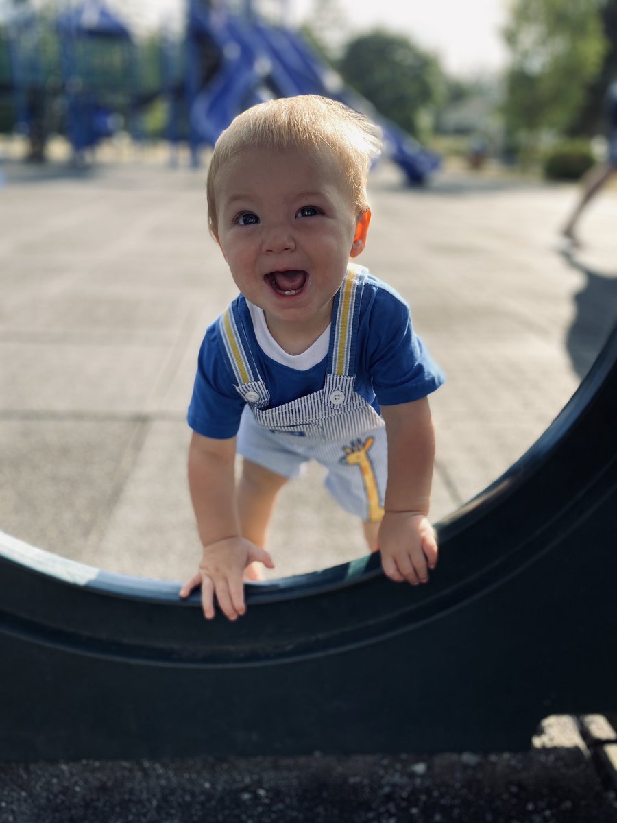 BriannaaaLittle's tweet photo. my sweet water baby💙 https://t.co/pSSKBz01fE