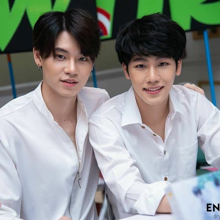 BrighWinIsReal's tweet photo. Happiness is not available. Happiness comes from your own actions. 🐻❤🐵
@yinyin_anw @warwanarat
#YinWarFirstFanFirstLove https://t.co/4JB3qBK7VI