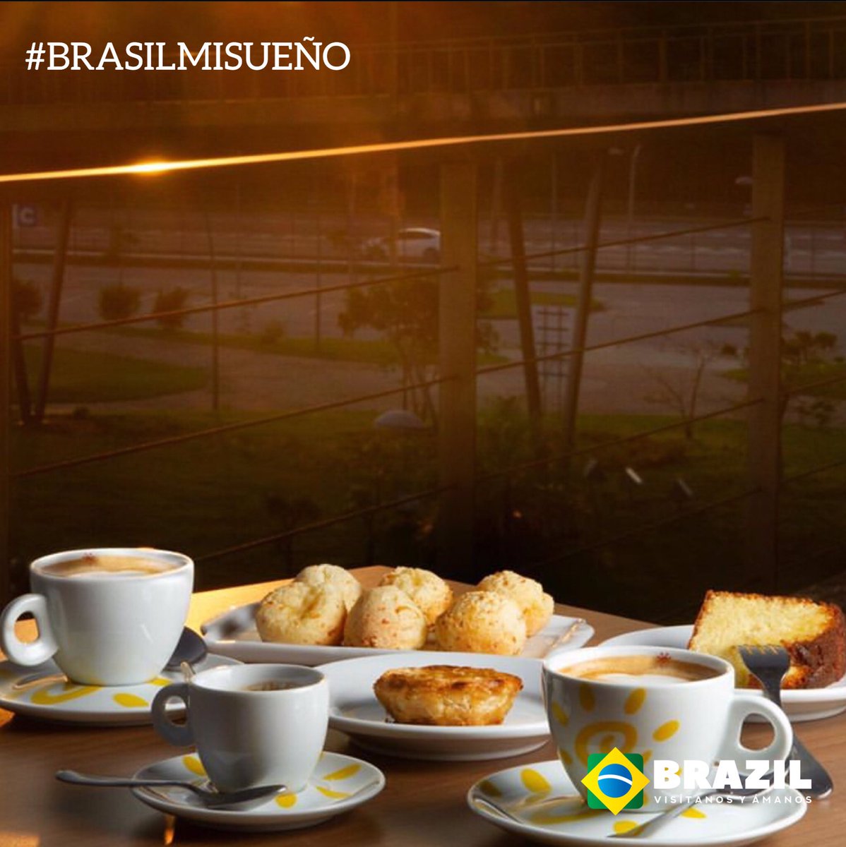DescuBrasilCL's tweet photo. Donde lo sueñes el desayuno brasileño, será especial. Puede ser en el Café de las Artes De Barra de Tijuca o disfrutarlo de la vista única en el Espacio  7zero6 de Ipanema, ambos en Río de Janeiro ☕️🇧🇷 #BrasilMiSueño #Brasil #cafedamanha #RiodeJaneiro #Turismo https://t.co/2rS36m7MMd