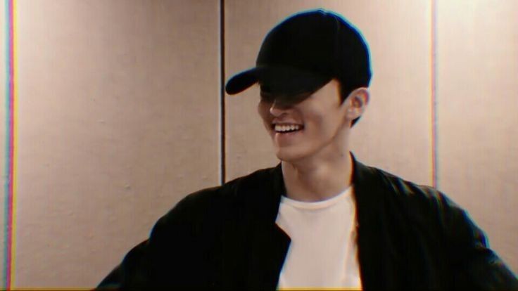 luvwtha's tweet photo. why are you so beautiful¿¿¿
tELL ME MARK LEE, PLEASE. https://t.co/AGlnbsyWwH