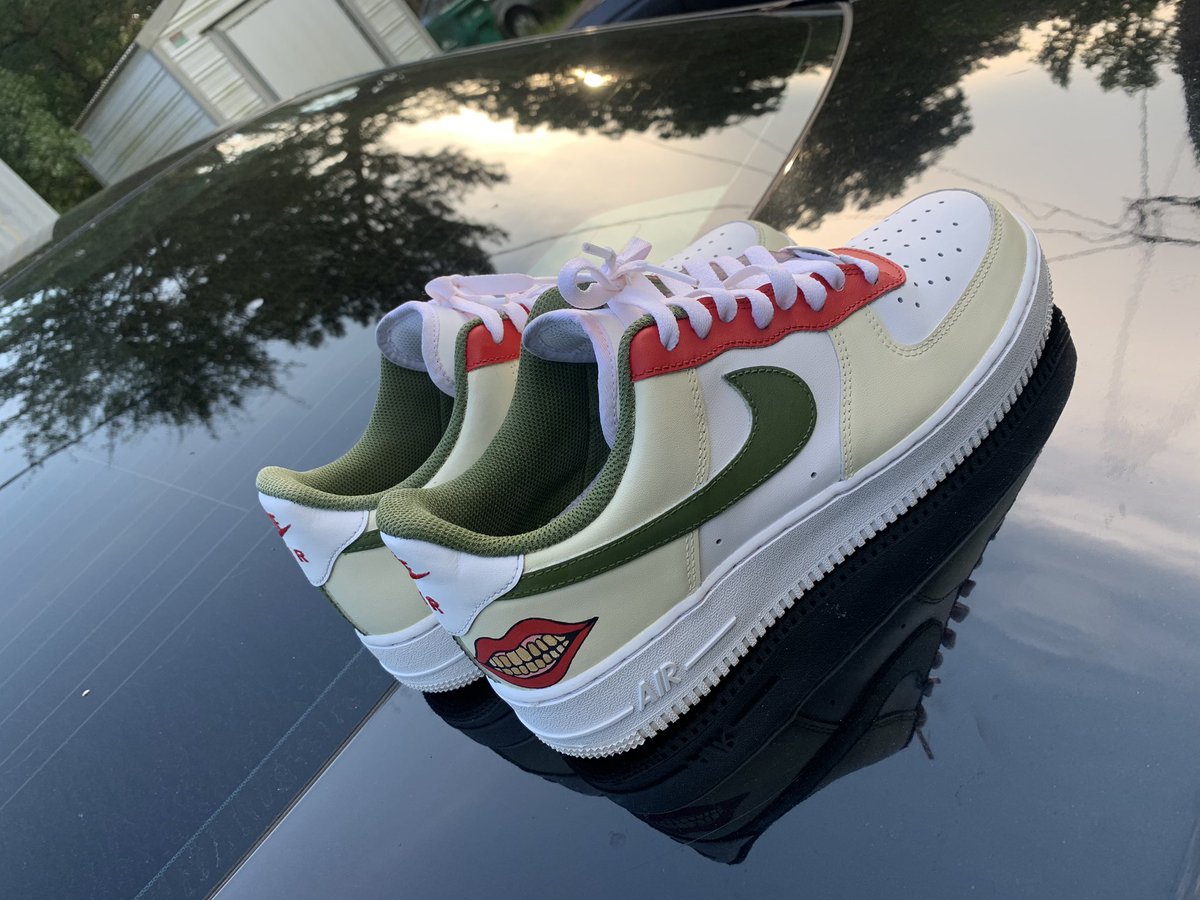 KxcksLab's tweet photo. #CustomKicks
#CustomForces
#CustomAF1
#Sneakerhead
#Nike
#CustomShoes
#SneakerCustoms https://t.co/cgc4h5XF85