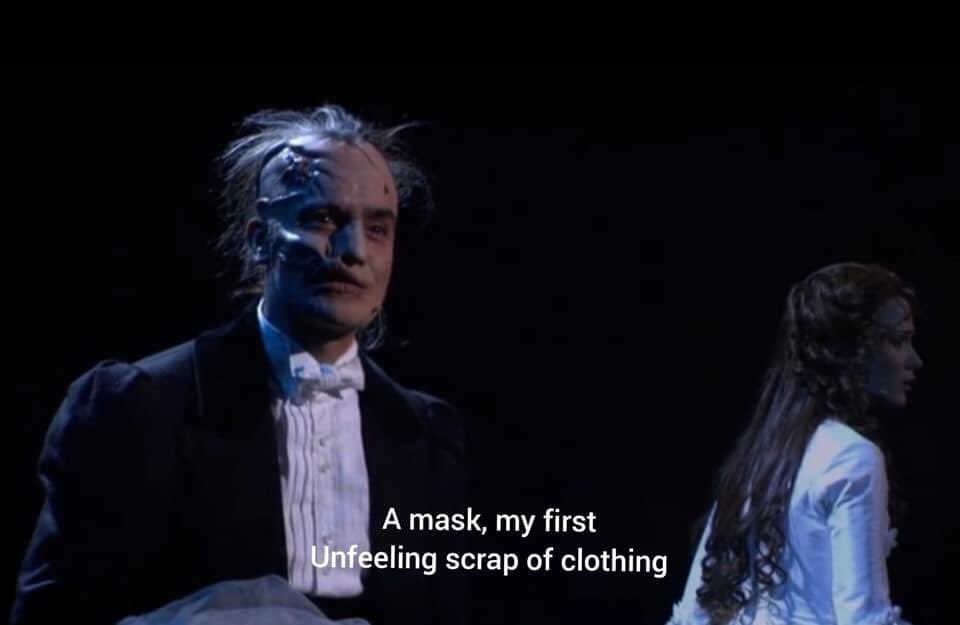 CallMeMsTzara's tweet photo. Americans being politely asked to put a mask on in public spaces: https://t.co/9UkaKpUjoJ