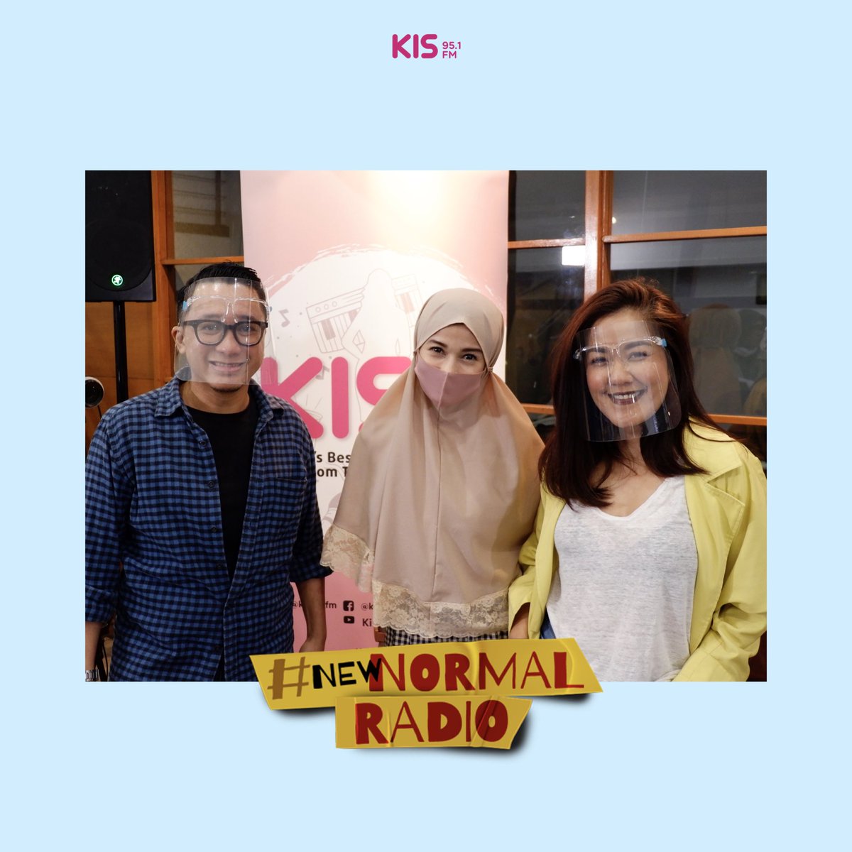 kis951fm's tweet photo. Nostalgia ke program-program televisi tanah air tahun 90an hari ini rasanya memorinya juga ikutan kebawa ke tahun itu ya, KIS Listeners. Seru sekali hari ini bersama @sonnytulung.real dan @jihanfahirareal π#ININORMALSHOW #NewNormalRadio #NewNormalKIS https://t.co/Bhkt9wLMjS