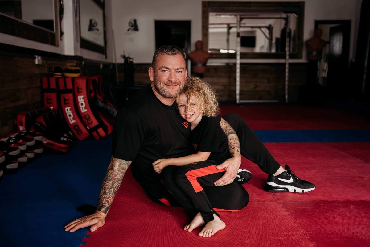 LeeACharles's tweet photo. My rock & me at his photoshoot for his new sponsor #webbfit @David_Webb_66 ... Photography by #violajacksonphotography https://t.co/khFI4mNvEV