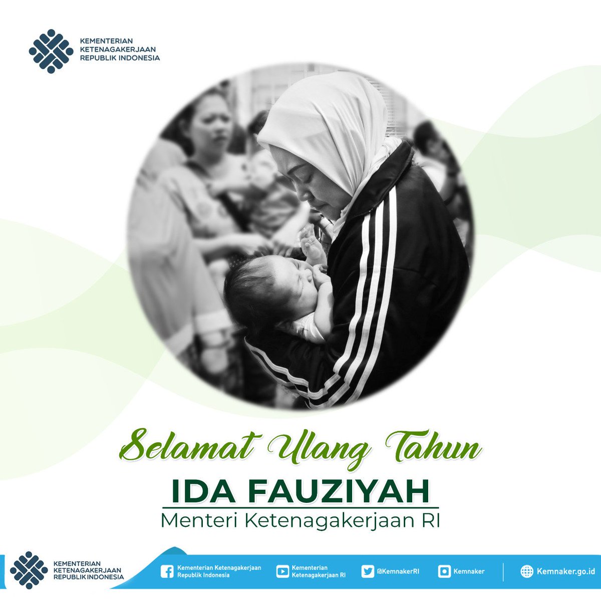 Selamat HUT Ke-51 Ibu <a href="/idafauziyah/">Ida Fauziyah</a>. Selamat atas gelar doktor yang diterima, semoga bisa menjadi kado terindah.

#UltahIdaFauziyah51
#IbuIdaJadiDoktor
#KerjaProduktifIbuIda