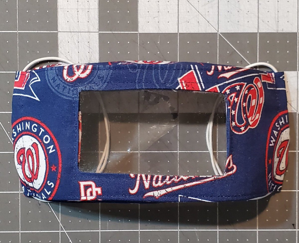 QuiltsofHonor's tweet image. Mask for lip readers.