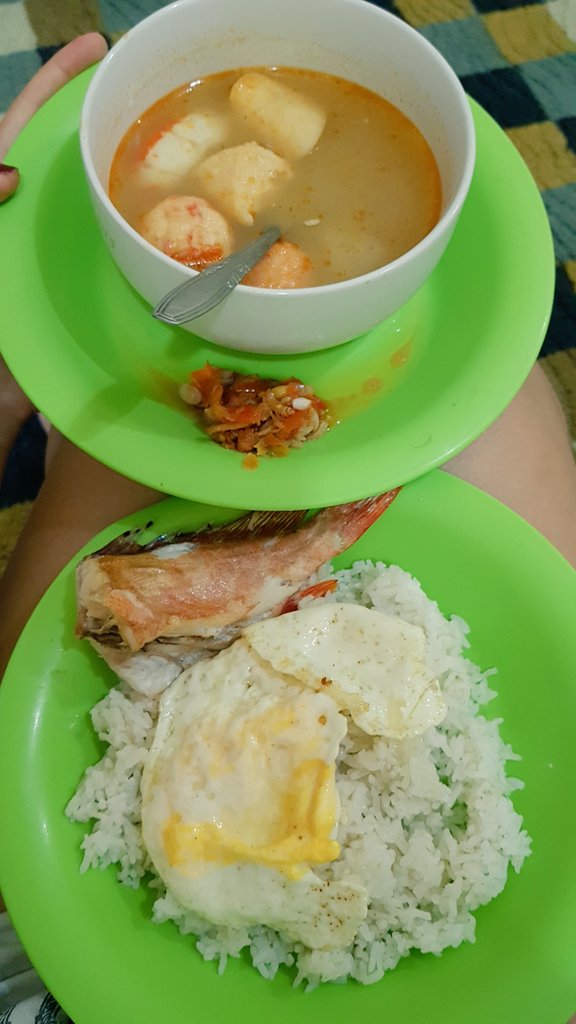 candygerla's tweet photo. Suamiku perhatian bgt. Tq hani 🧡 https://t.co/t9Gk4pAtGM