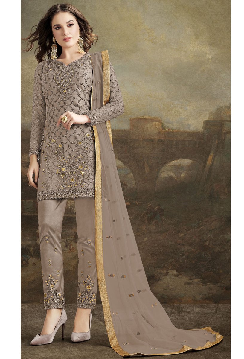thenikvik's tweet photo. Best way to #represent #yourself in this #festival with this #salwar #kameez #freeship #freeshipping #usa #uk #canada #australia #sales #newzealand #onlineshopping #onlineshop #dress #dresses #nikvik
product code: skfgo1
https://t.co/It3bSuSv1u https://t.co/ZBej1jmGWt