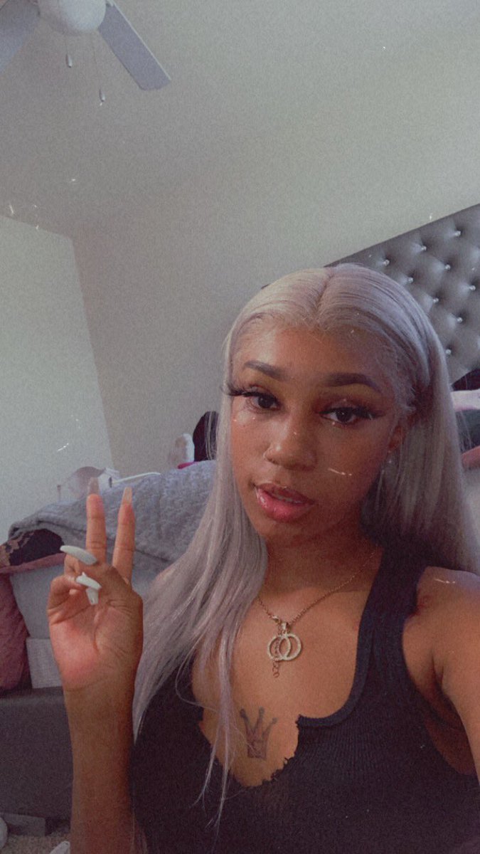 MommyofdaMenace's tweet photo. New halr.. who THIS💅🏽 https://t.co/d8MRLQeuQf