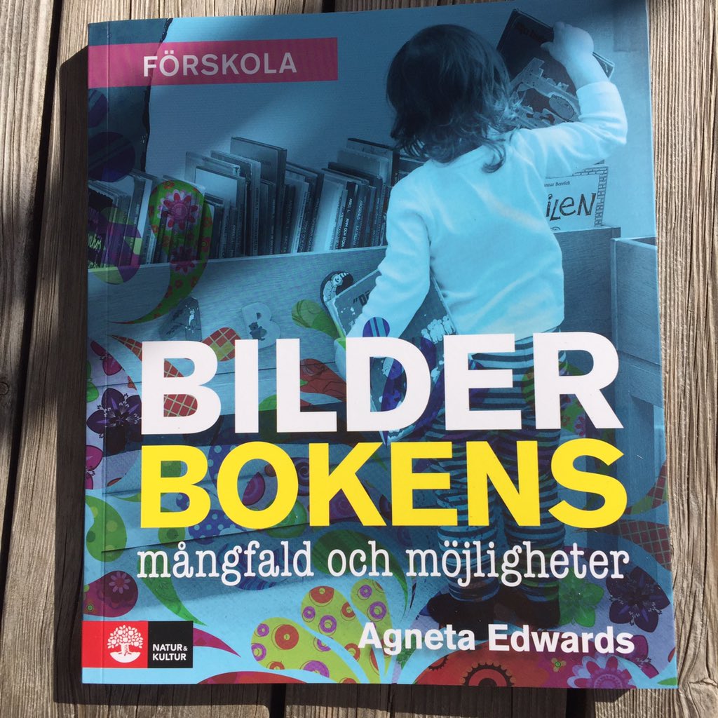 opedagogen's tweet photo. Att läsa #agnetaedwards bok är som att gå på upptäcksfärd mitt inne i bilderboken. Både vad gäller text och illustrationer. Nu vill jag låna böckerna och upptäcka mer. Inte hade jag tänkt på t ex detta när jag läste #astonsstenar @naturochkultur @ankikallman @Korlingsord https://t.co/DN6S7xTtLW