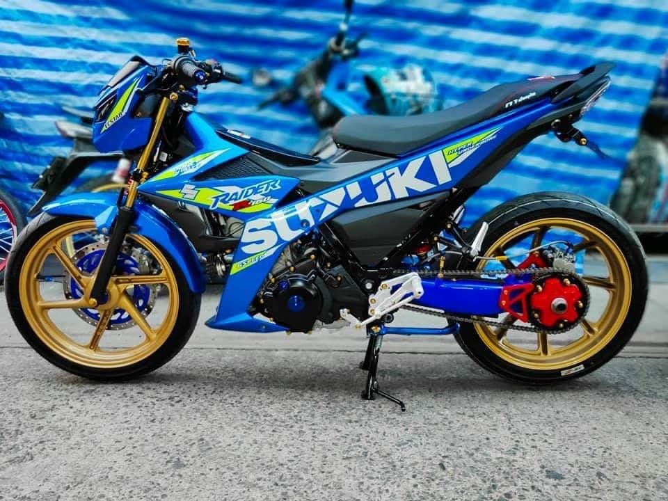 BikersRanger's tweet photo. Suzuki Raider berlengan tunggal βΌοΈ fuhhh merecik hawau ! Dengar citer Suzuki Malaysia nak buat comeback? Betul
FB Suzuki Raider 150 fi https://t.co/pkh9LsgvCU
#thebikersranger #bikersranger #TBRraretrok #SanggapThrottle #Suzuki #Belang #Raider #Raider150fi #singlearm https://t.co/oqXgyGSi4i