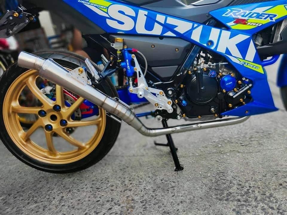 BikersRanger's tweet photo. Suzuki Raider berlengan tunggal βΌοΈ fuhhh merecik hawau ! Dengar citer Suzuki Malaysia nak buat comeback? Betul
FB Suzuki Raider 150 fi https://t.co/pkh9LsgvCU
#thebikersranger #bikersranger #TBRraretrok #SanggapThrottle #Suzuki #Belang #Raider #Raider150fi #singlearm https://t.co/oqXgyGSi4i