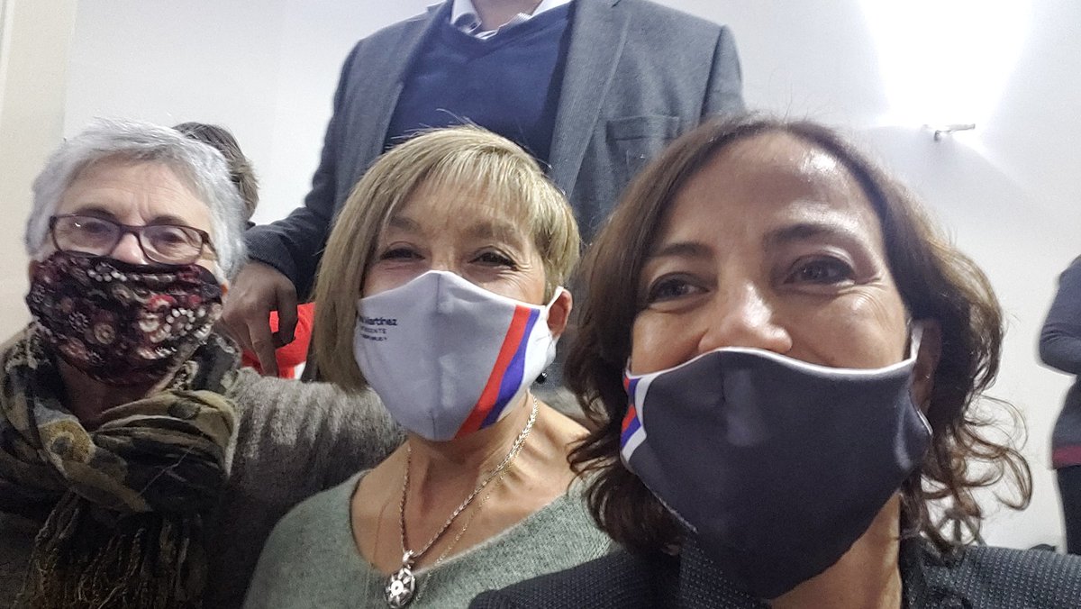 ginaberon's tweet photo. Tremenda emoción!! Compromiso, unidad, camino andado y mucho por contruir! #ProgramaFA #MontevideoDeLaGente @Dmartinez_uy @lautabarez @pabloferreri @LaVertienteFA https://t.co/hoFzqzWn0u
