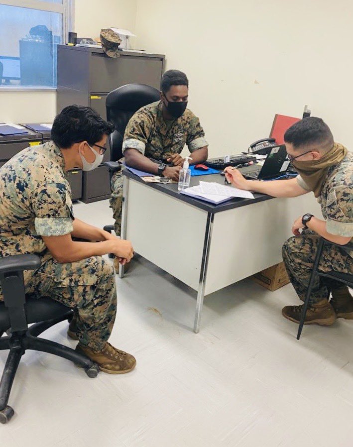 Not_Blade_6's tweet image. In addition to being a phenomenal Sailor (FMF), Corpsman, and leader, HM1 Graham #bladedoc, is now the ⁦@1st_Marine_Div⁩ Senior Sailor of the Quarter. So proud of this #truepro! #forwarddeployed #theblade