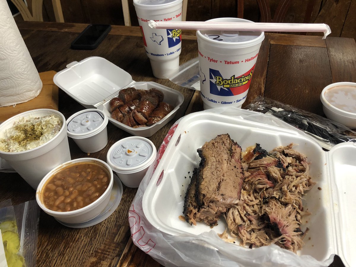 MrTexasJP's tweet photo. E22 Road trip! is UP! @FMHSCoachDunham and I discuss our trek behind the Pine Curtain, BBQ, one-armed bandits, golf and more BBQ.

Apple: https://t.co/xCmBw3eauO
Spotify: https://t.co/VJT2ZpP4W0 https://t.co/AXSLLAUmx7