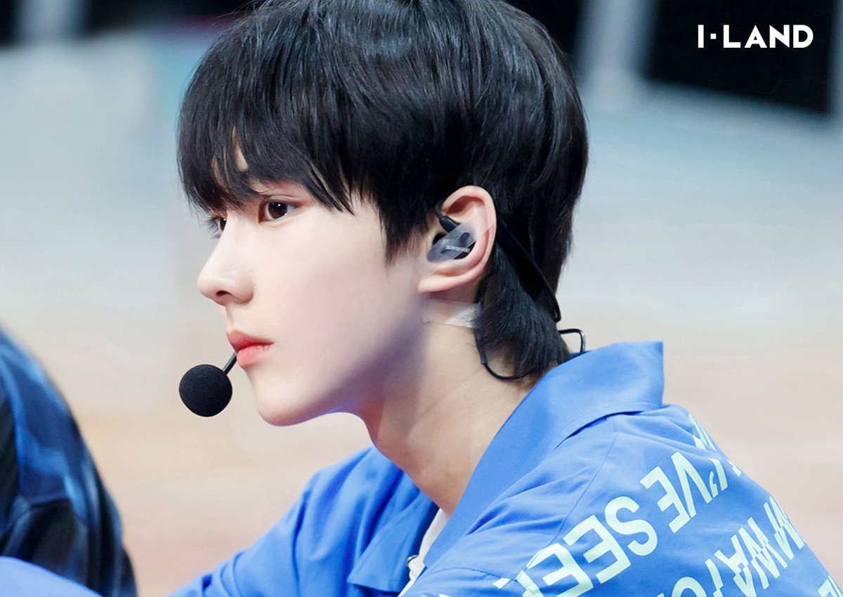 I_L_AND's tweet image. whiteとblack
どっちもたまらん。
韓国のアイドルは白ければ勝ちみたいなとこあるからな。
カメラ通してしか見た事ないけど、実際どのぐらい白いんだろう🧐
#ILAND #아이랜드 #Go_ILAND 
 #양정원  #ジョンウォン #JUNGWON_ILAND