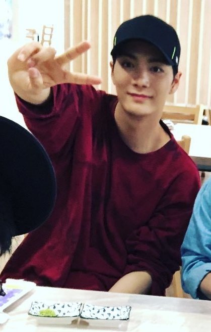 and_youkjh's tweet photo. Jonghyunaaaa aaaaaaaaaaaaaaaa 😭😭😭😭😭😭😭😭 https://t.co/NEwNBJbCC0