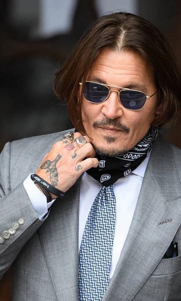 miaros11's tweet photo. When he looks this good leaving a court case. Love u hun https://t.co/q5RcQS1rJ1