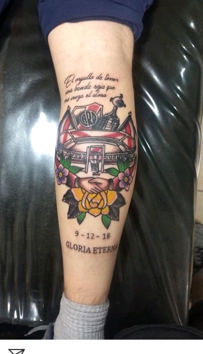 TattooViru's tweet photo. Tatuaje echo por mi diseño que me trajo el cliente... https://t.co/DmG0l4nOqF