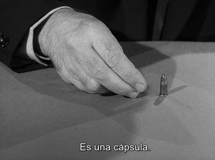 cinedelabestia's tweet photo. Alfred Hitchcock les trae la cura del insomnio https://t.co/dX7bWVKhFs