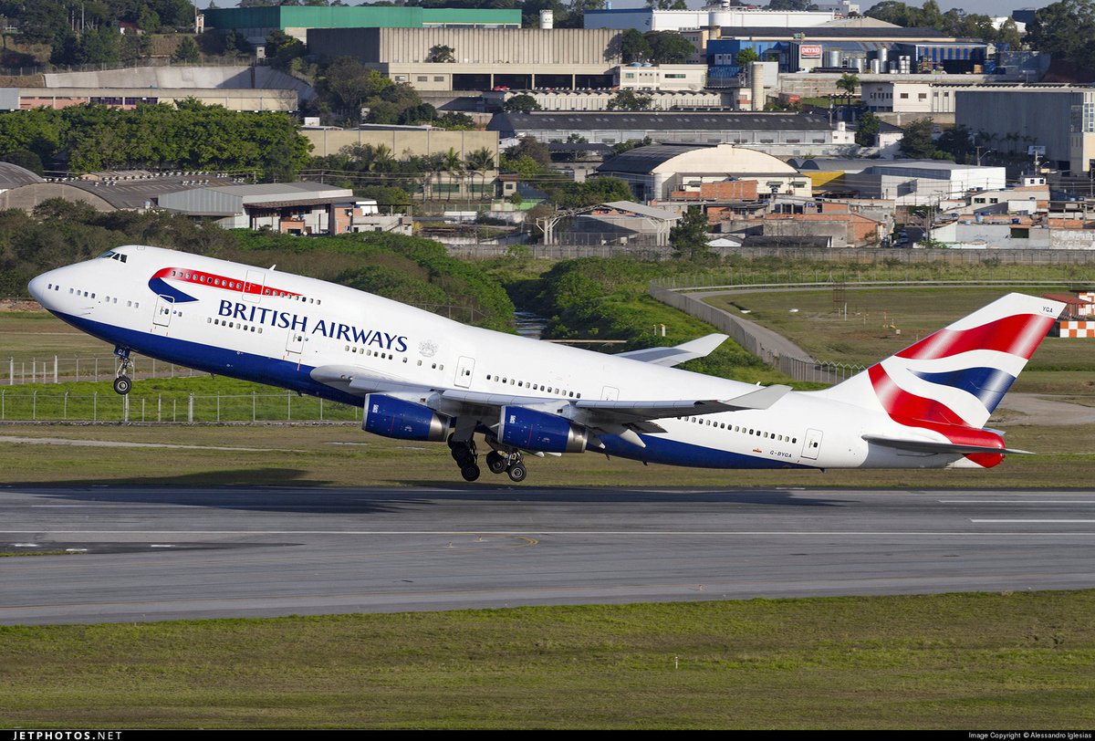 flightradar24's tweet photo. British Airways now intends to retire its entire 747 fleet immediately.

Where the fleet is currently stored and how to track the last flights into final storage: https://t.co/z7cQE2gcU0 https://t.co/a9aEW2tOxQ